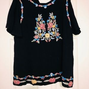 PLUS Embroidered top